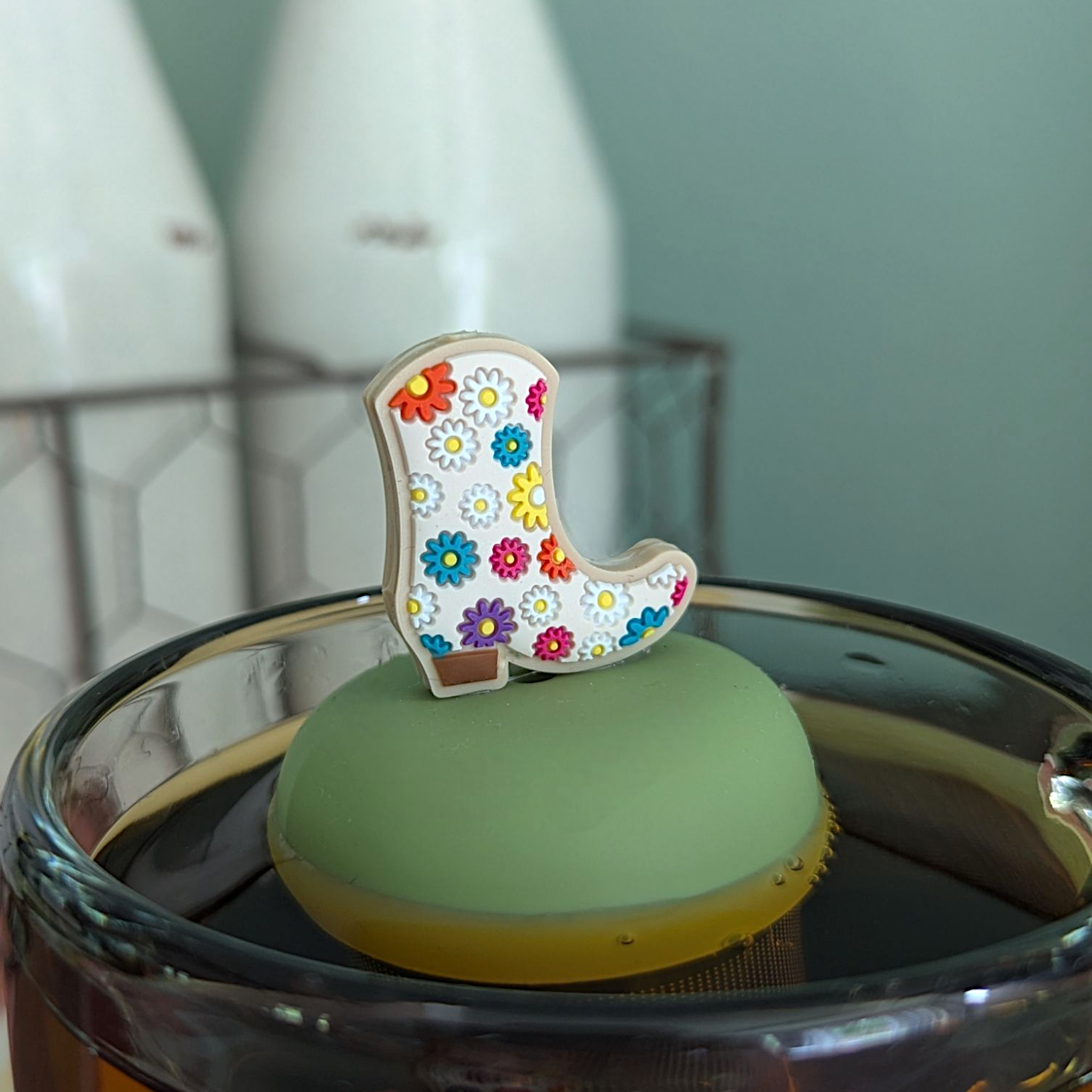 cute cowboy boot tea infuser with flower design for loose leaf tea